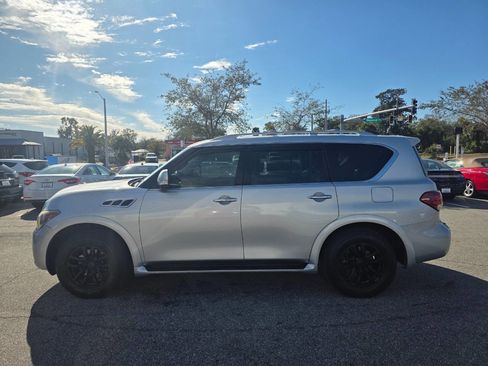 Used 2012 INFINITI QX56 Base 4x2 4dr SUV w/ Theater Pkg image 7