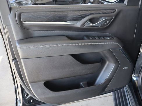 Used 2021 GMC Yukon XL Denali w/ Denali Premium Package image 19