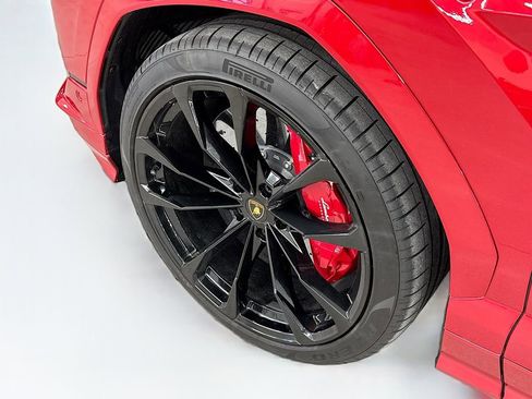 Used 2024 Lamborghini Urus S AWD/4WD image 29
