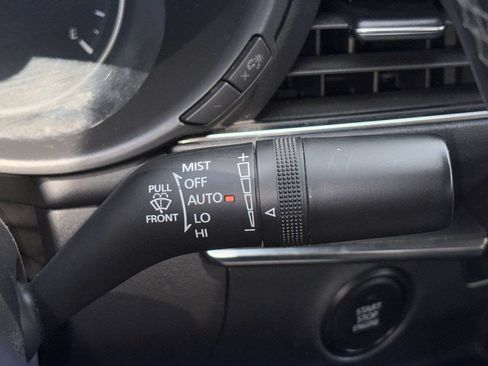 Used 2025 MAZDA MAZDA3 s FWD image 13