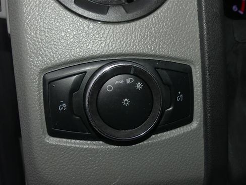 Used 2021 Ford E-350 and Econoline 350 Super Duty w/ Power Windows & Locks Group image 19