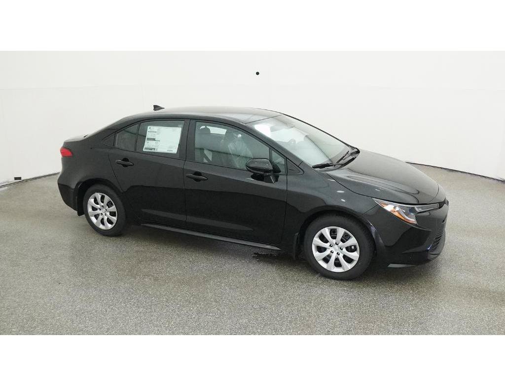 Used 2025 Toyota Corolla LE FWD image 16