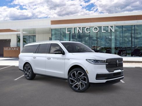 New 2026 Lincoln Navigator L Reserve AWD/4WD image 7