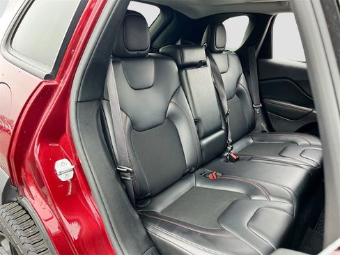 Certified 2020 Jeep Cherokee Trailhawk w/ Comfort/Convenience Group image 27