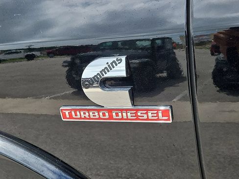 Used 2025 RAM 2500 Limited AWD/4WD image 15