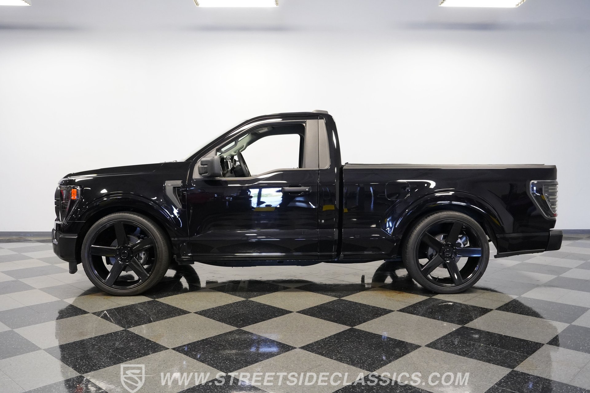 Used 2021 Ford F150 XL w/ Equipment Group 101A High AWD/4WD image 2