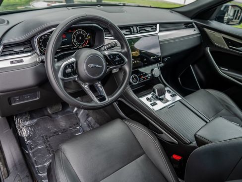 Used 2024 Jaguar F-PACE R-Dynamic S AWD/4WD image 4