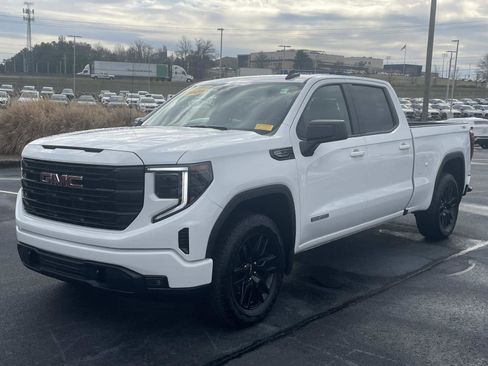 Used 2025 GMC Sierra 1500 Elevation w/ Preferred Package image 3
