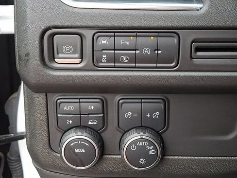 Used 2023 Chevrolet Tahoe LT w/ LT Signature Plus Package AWD/4WD image 37