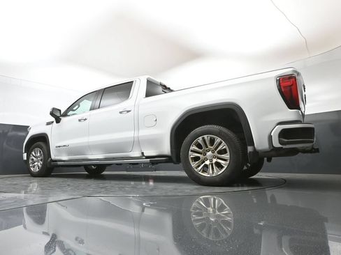 Used 2023 GMC Sierra 1500 Denali w/ Technology Package AWD/4WD image 45