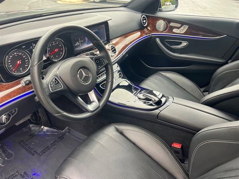 Used 2017 Mercedes-Benz E 300 4MATIC image 34