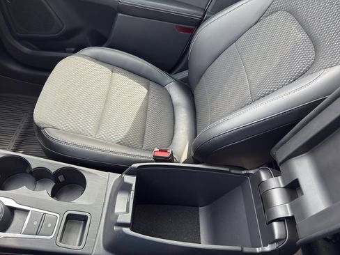 New 2025 Ford Escape SE image 29