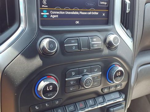Used 2021 Chevrolet Silverado 1500 LTZ w/ LTZ Premium Package AWD/4WD image 9