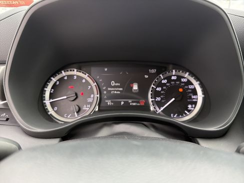 Certified 2024 Toyota Highlander LE AWD/4WD image 12