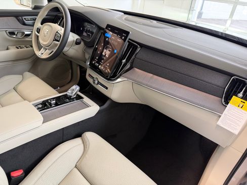 New 2026 Volvo XC90 B6 Ultra w/ Protection Package Premier AWD/4WD image 20