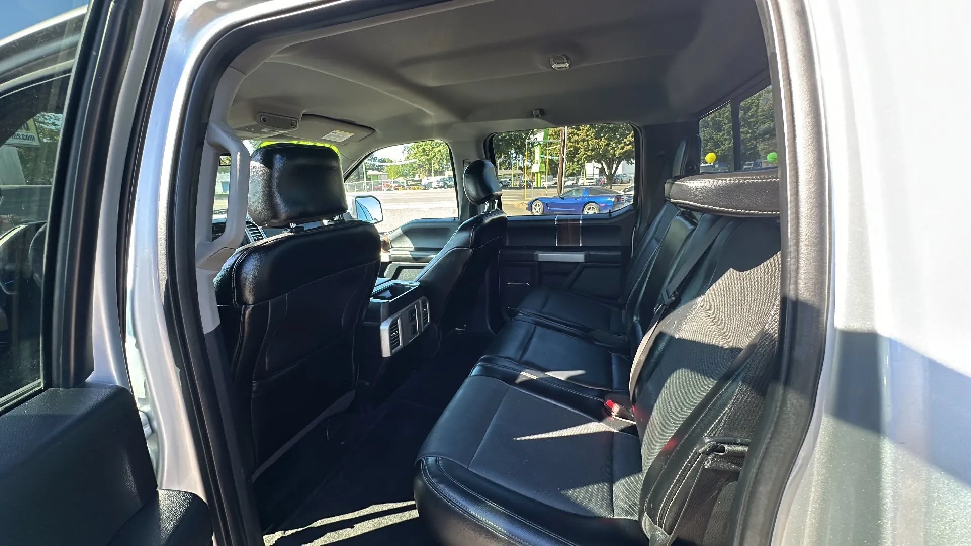 Used 2015 Ford F150 Lariat AWD/4WD image 10