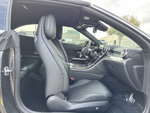 New 2026 Mercedes-Benz CLE 300 4MATIC Cabriolet image 19