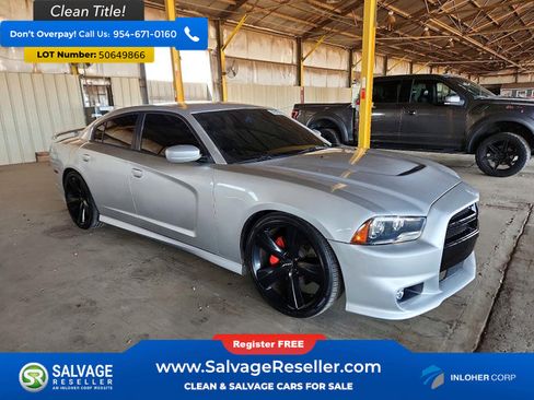 Used 2012 Dodge Charger SRT8 w/ Adaptive Cruise Control Group RWD image 5