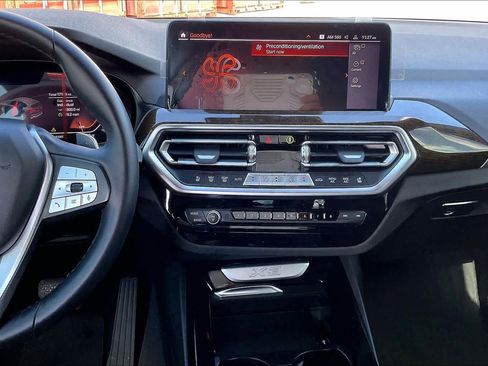 Used 2024 BMW X3 sDrive30i w/ Premium Package image 7