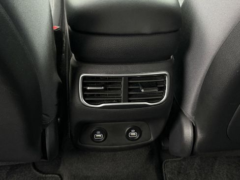 Certified 2023 Hyundai Santa Fe SE image 7