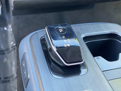 Used 2023 Nissan Ariya image 17