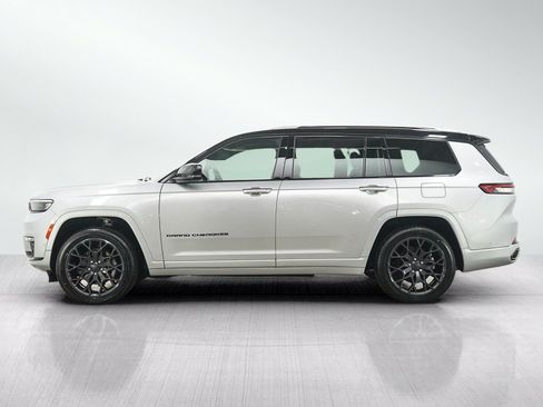 Used 2023 Jeep Grand Cherokee L Summit AWD/4WD image 2