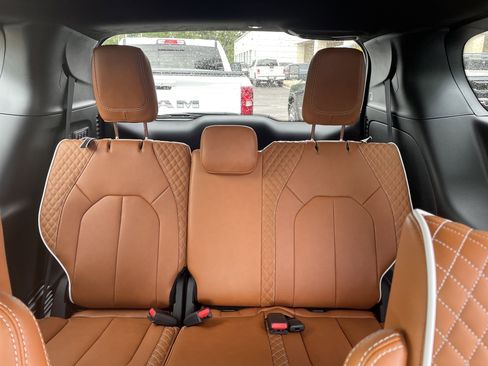 New 2026 Chrysler Pacifica Pinnacle image 49