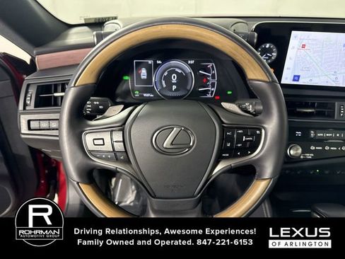 Certified 2025 Lexus ES 300h Ultra Luxury image 13