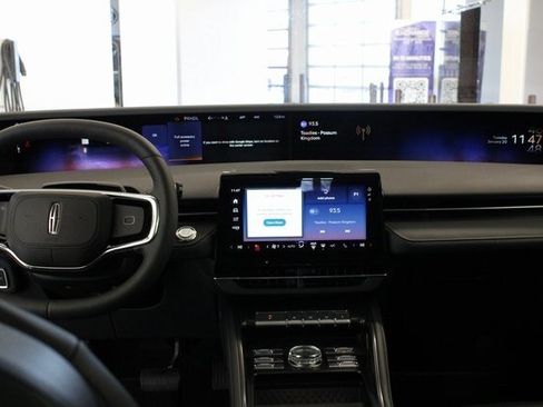 New 2026 Lincoln Nautilus Premier w/ Equipment Group 102A image 36