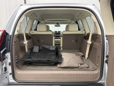 Used 2019 Lexus GX 460 Luxury AWD/4WD image 35