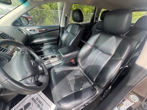 Used 2015 Nissan Pathfinder SL image 6