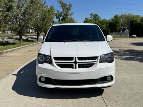 Used 2020 Dodge Grand Caravan GT FWD image 9