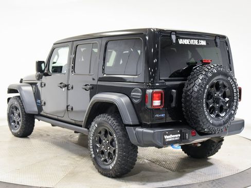 Used 2023 Jeep Wrangler Unlimited w/ Sun & Screen Package image 9