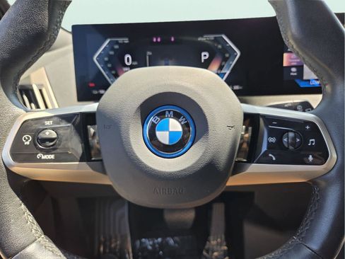 Used 2024 BMW iX xDrive50 w/ Sport Package AWD/4WD image 35