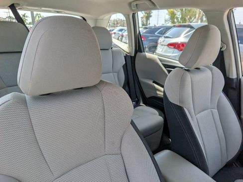 Used 2022 Subaru Forester AWD/4WD image 3