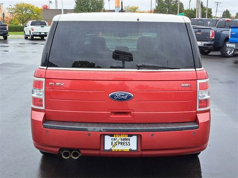 Used 2011 Ford Flex SEL w/ Rapid Spec Order Code image 4