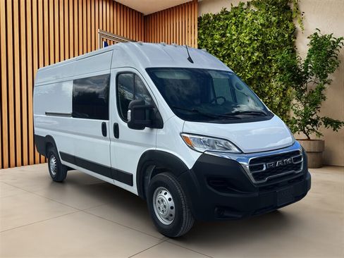 Used 2023 RAM ProMaster 3500 FWD image 1