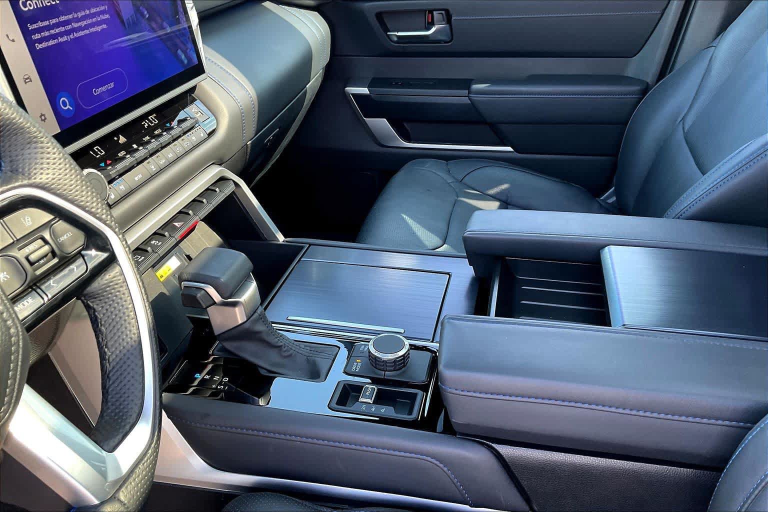Used 2024 Toyota Tundra Platinum AWD/4WD image 17