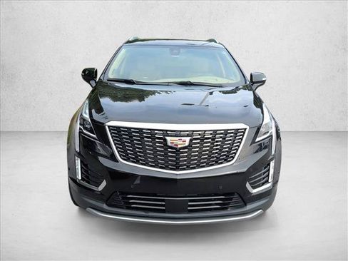 Used 2020 Cadillac XT5 Premium Luxury w/ Platinum Package FWD image 2