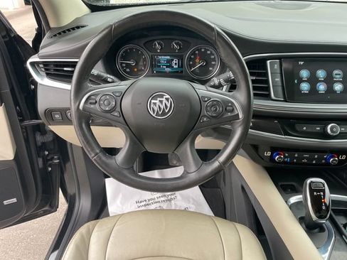 Used 2019 Buick Enclave Premium AWD/4WD image 23