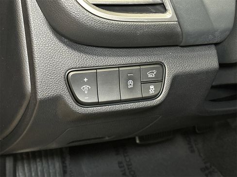 New 2025 Kia Seltos EX image 21