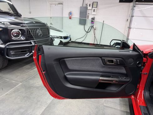 Used 2020 Ford Mustang Shelby GT350 w/ Technology Package image 21