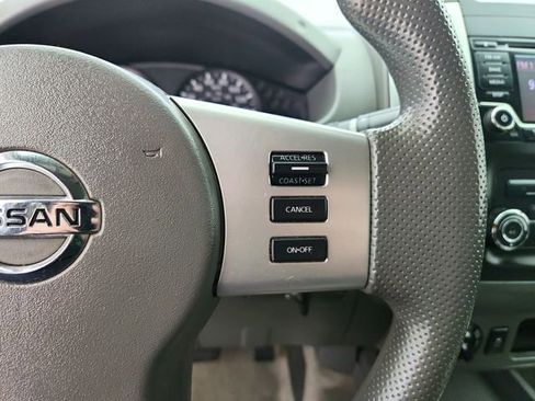 Used 2018 Nissan Frontier SV AWD/4WD image 17