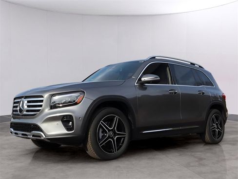 New 2026 Mercedes-Benz GLB 250 4MATIC image 3