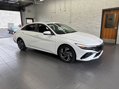 Used 2025 Hyundai Elantra SEL