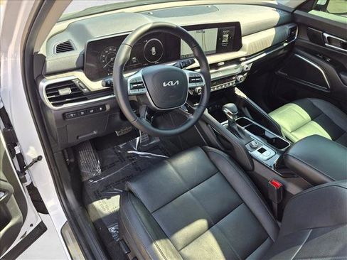 Used 2024 Kia Telluride SX FWD image 10