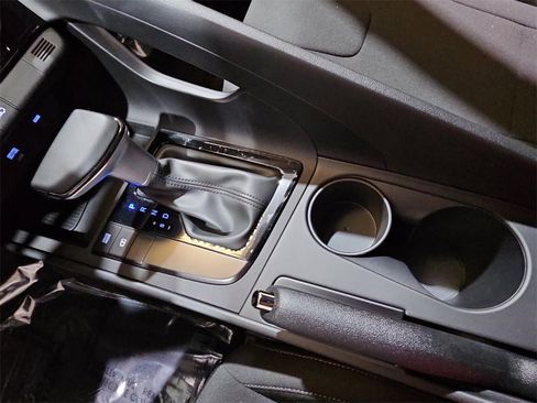 New 2025 Hyundai Elantra Sport image 23