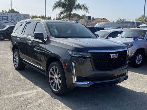 Used 2021 Cadillac Escalade Premium Luxury Platinum image 7