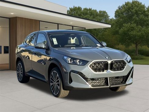 New 2026 BMW X2 xDrive28i w/ Technology Package image 4