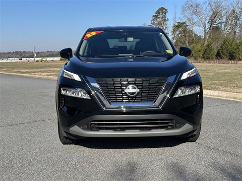 Certified 2023 Nissan Rogue SV image 2